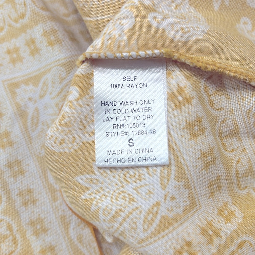 Savanna Jane Floral Embroidered Bell Sleeve Top Yellow Size Small - Picture 11 of 14
